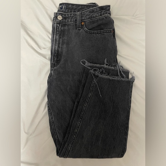 Abercrombie mom jeans - size 8s - Picture 1 of 5